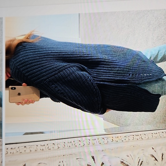 Cardigan - Picture 2 of 5